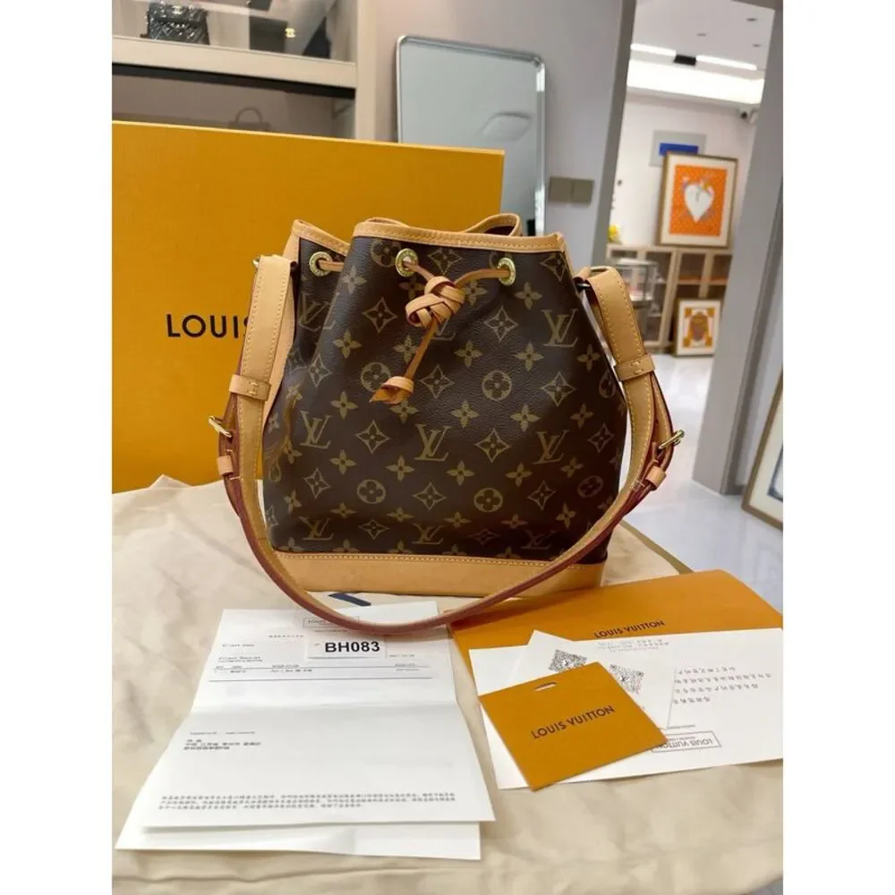 Louis Vuitton Women Pre-Loved Bag Very Good Condition